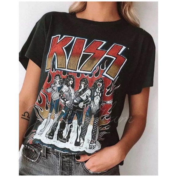 Tops - Kiss On Tour 70’s 80’s Rock Band Music Graphic Tee